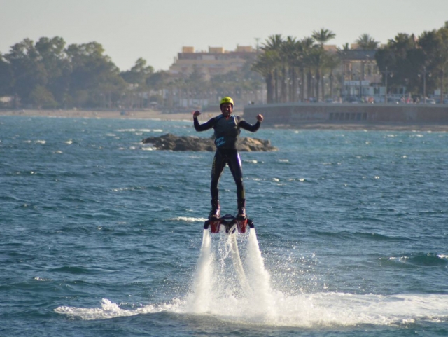Propulsado por el agua